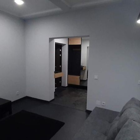 Modern Apartment In The Center Of Town Chişinău Extérieur photo