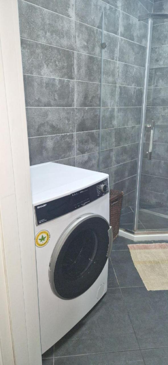 Modern Apartment In The Center Of Town Chişinău Extérieur photo